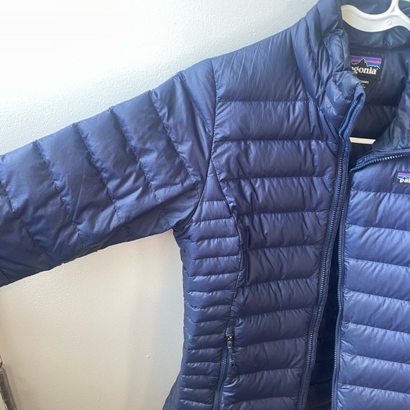 Patagonia Down Puffer Navy - Picture 2 of 9